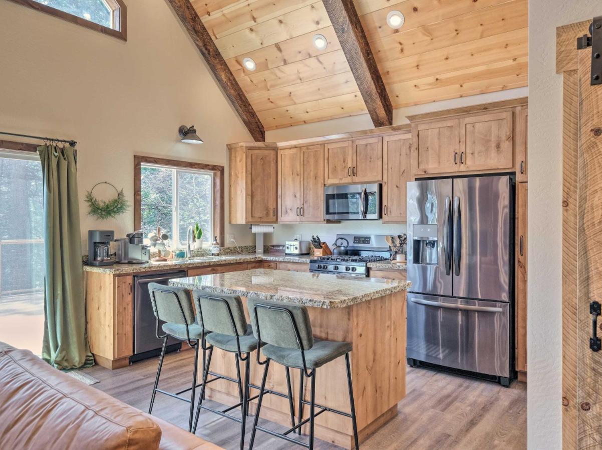 Luxury Retreat Custom Mi-Wuk Village Cabin! 外观 照片